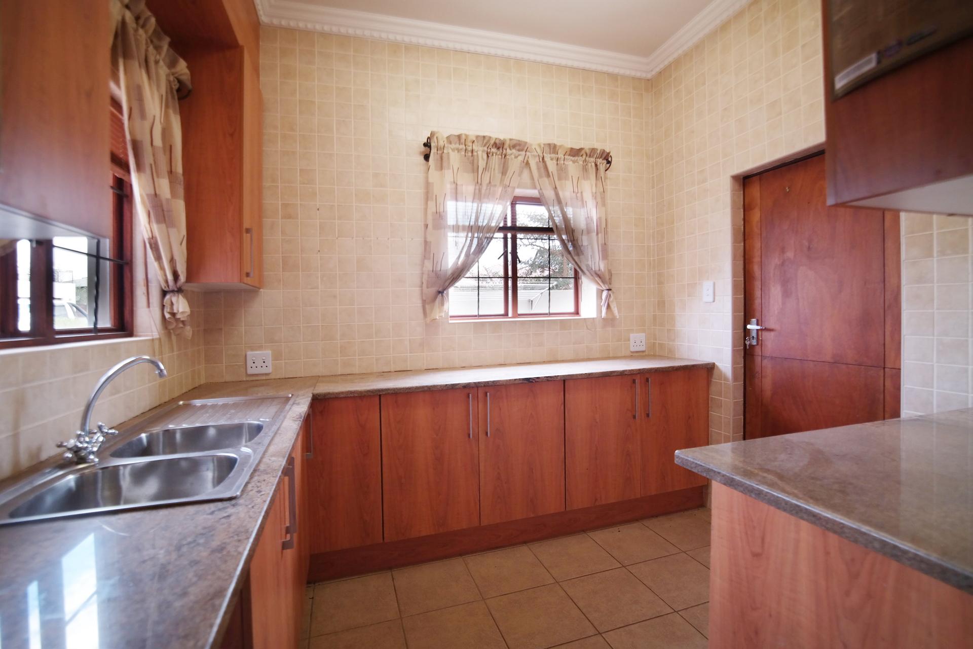 Scullery - 8 square meters of property in The Meadows Estate