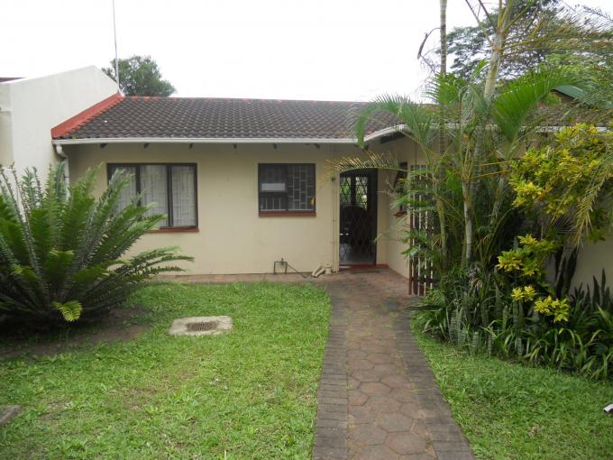 2 Bedroom Simplex for Sale For Sale in Pinetown  - Private Sale - MR125921