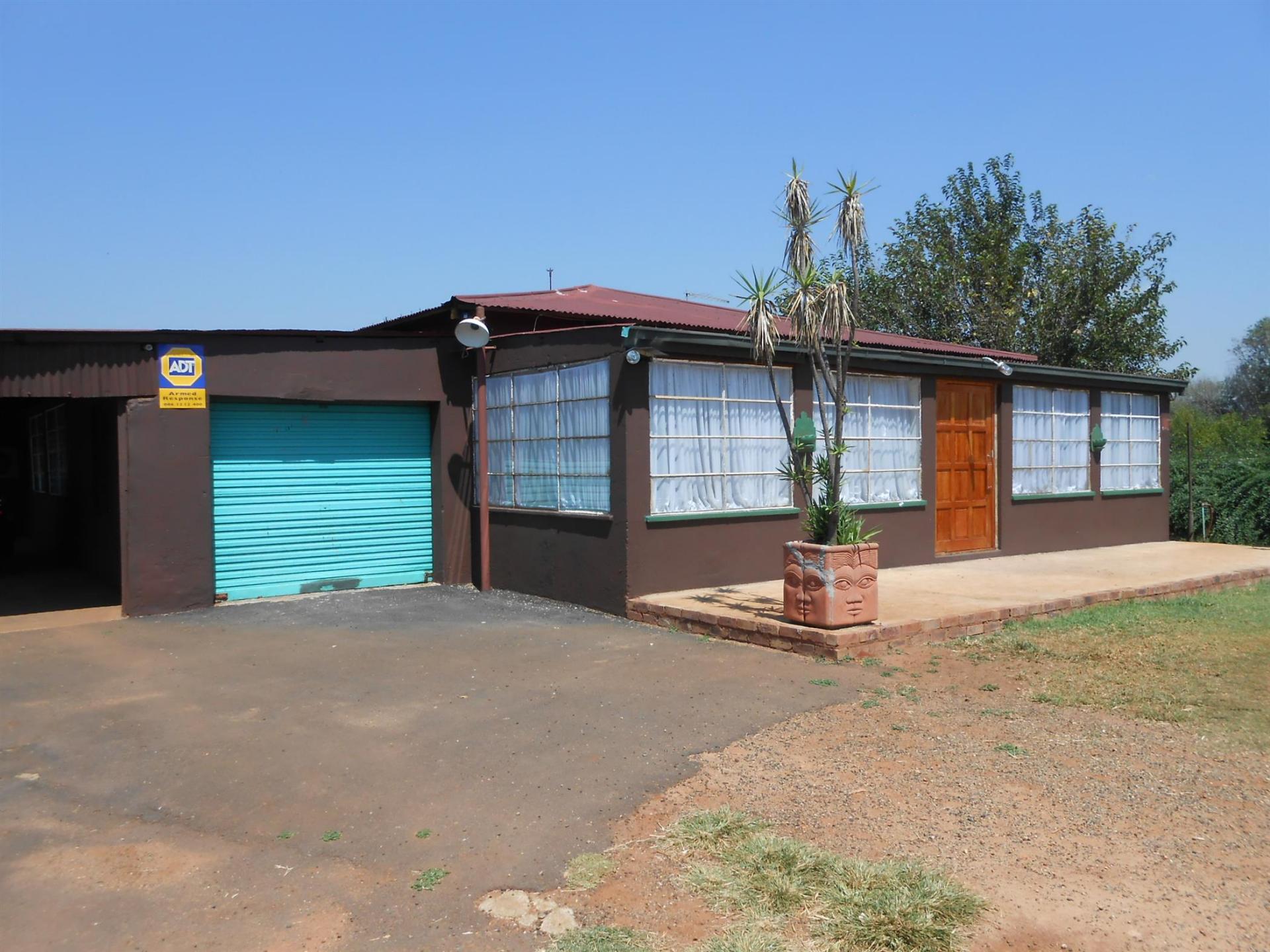 Front View of property in Boksburg