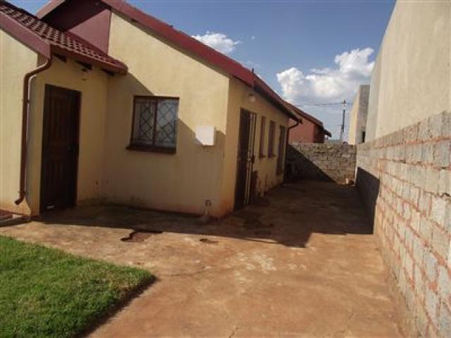  of property in Vosloorus