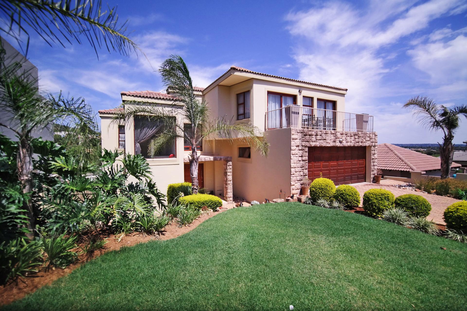 MyRoof 3 Bedroom House For Sale in Olympus Home Sell MR126006