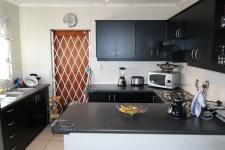 Kitchen - 11 square meters of property in Blue Downs