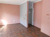 Lounges - 41 square meters of property in Witfield