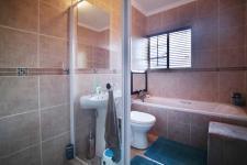 Bathroom 1 - 5 square meters of property in The Wilds Estate