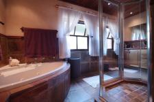 Main Bathroom - 17 square meters of property in Woodhill Golf Estate