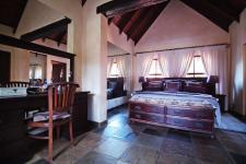 Bed Room 1 - 15 square meters of property in Woodhill Golf Estate