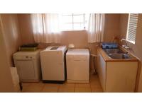 Scullery - 24 square meters of property in Elspark