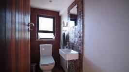 Bathroom 1 - 10 square meters of property in Olympus Country Estate