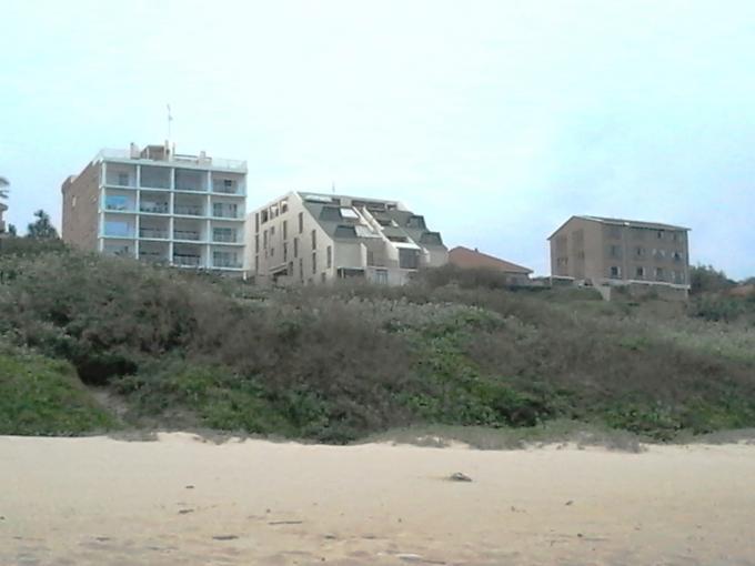 3 Bedroom Apartment for Sale For Sale in Amanzimtoti  - Private Sale - MR126193