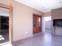 Patio - 30 square meters of property in Willow Acres Estate