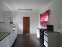Kitchen - 17 square meters of property in Vaalpark