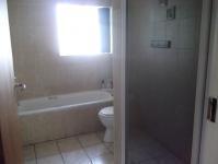 Main Bathroom - 3 square meters of property in Buyscelia AH