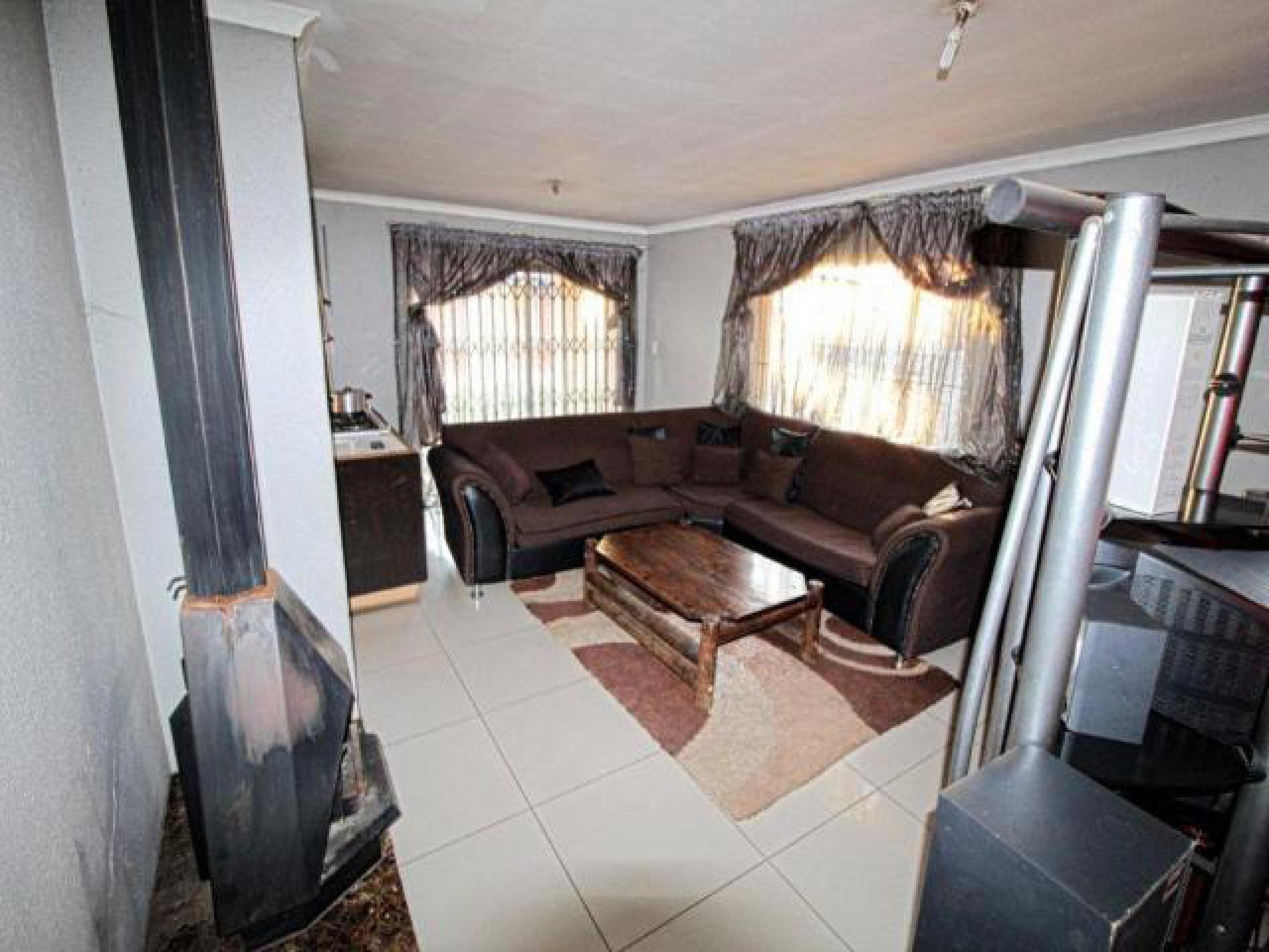 Lounges of property in Daveyton