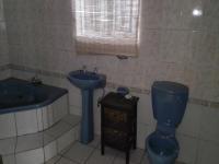 Bathroom 1 of property in Daveyton