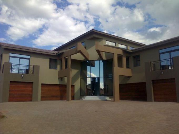 8 Bedroom House for Sale For Sale in Bloemfontein - Private Sale - MR126483