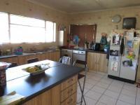 Kitchen - 25 square meters of property in Alberton
