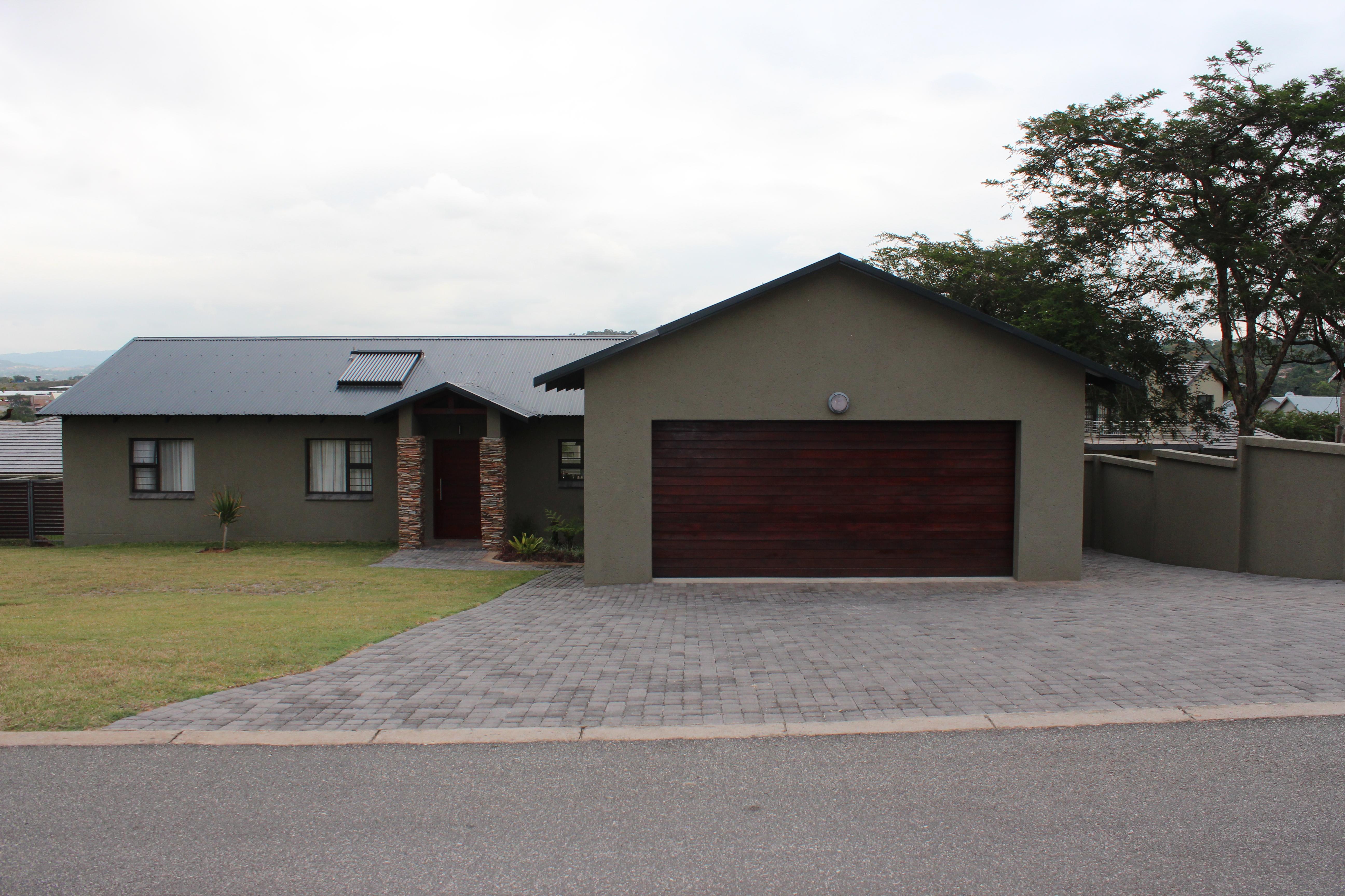 3 Bedroom House for Sale For Sale in Nelspruit Central - Private Sale - MR126593