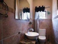 Bathroom 1 - 4 square meters of property in Silver Lakes Golf Estate