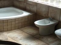 Main Bathroom - 13 square meters of property in Hartbeespoort