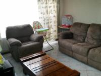 Lounges - 9 square meters of property in Ennerdale