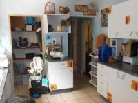 Kitchen - 30 square meters of property in Dalview