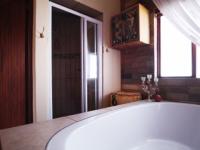 Main Bathroom of property in Boardwalk Meander Estate