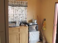 Kitchen - 9 square meters of property in Tsakane