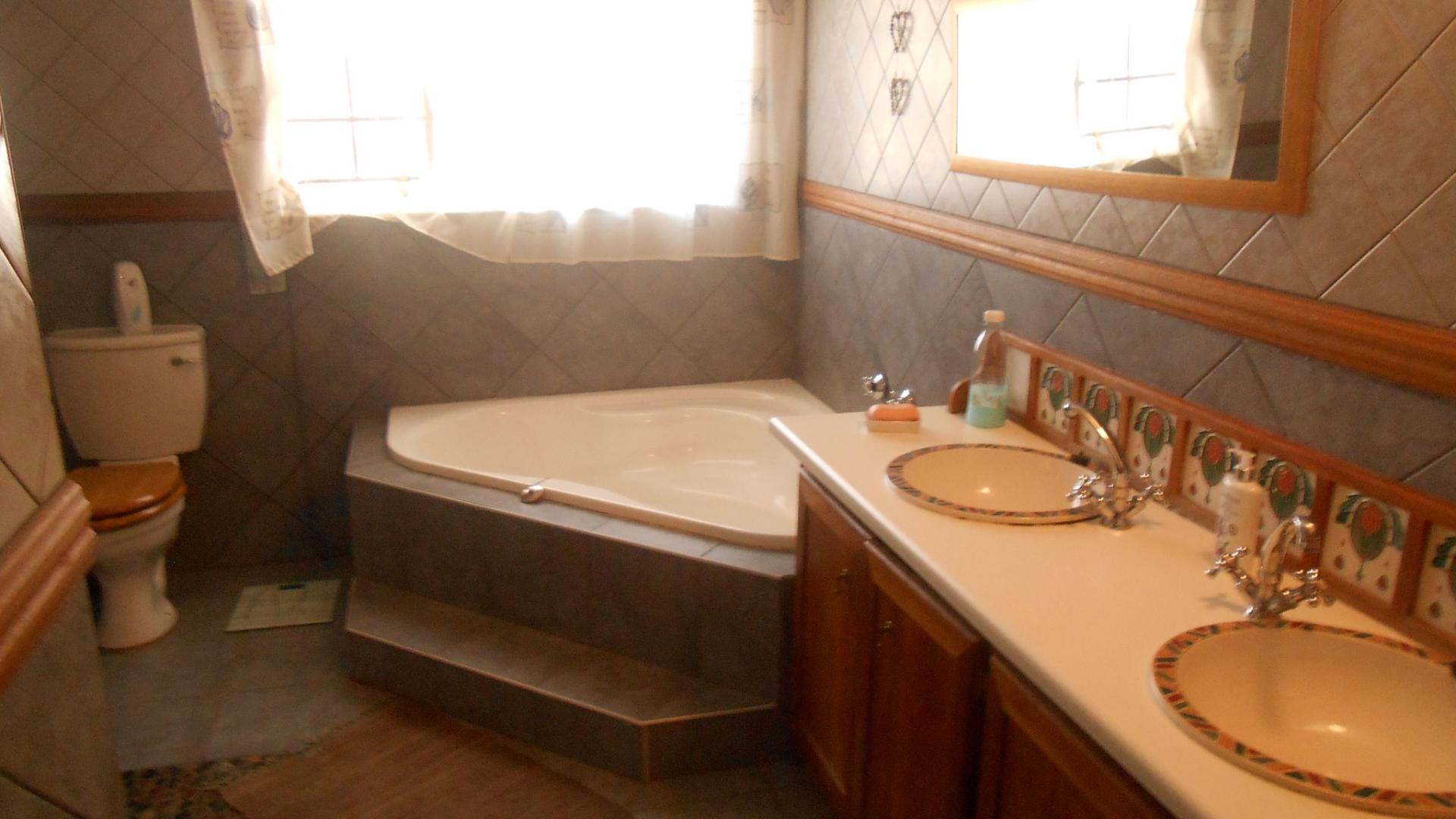 Main Bathroom - 10 square meters of property in Rietfontein JR