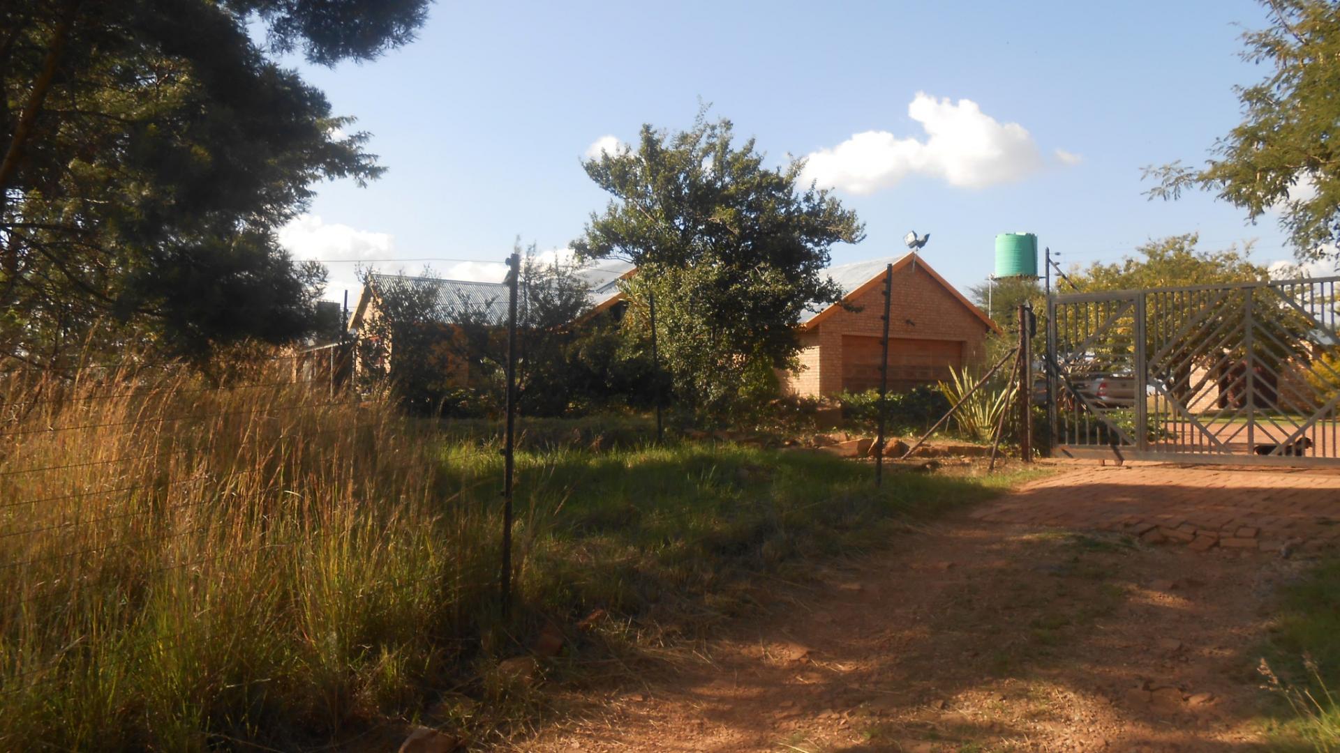 Spaces - 39 square meters of property in Rietfontein JR