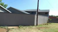 Front View of property in Three Rivers