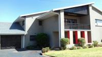 Front View of property in Three Rivers