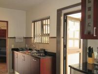 Kitchen - 25 square meters of property in Vaalpark