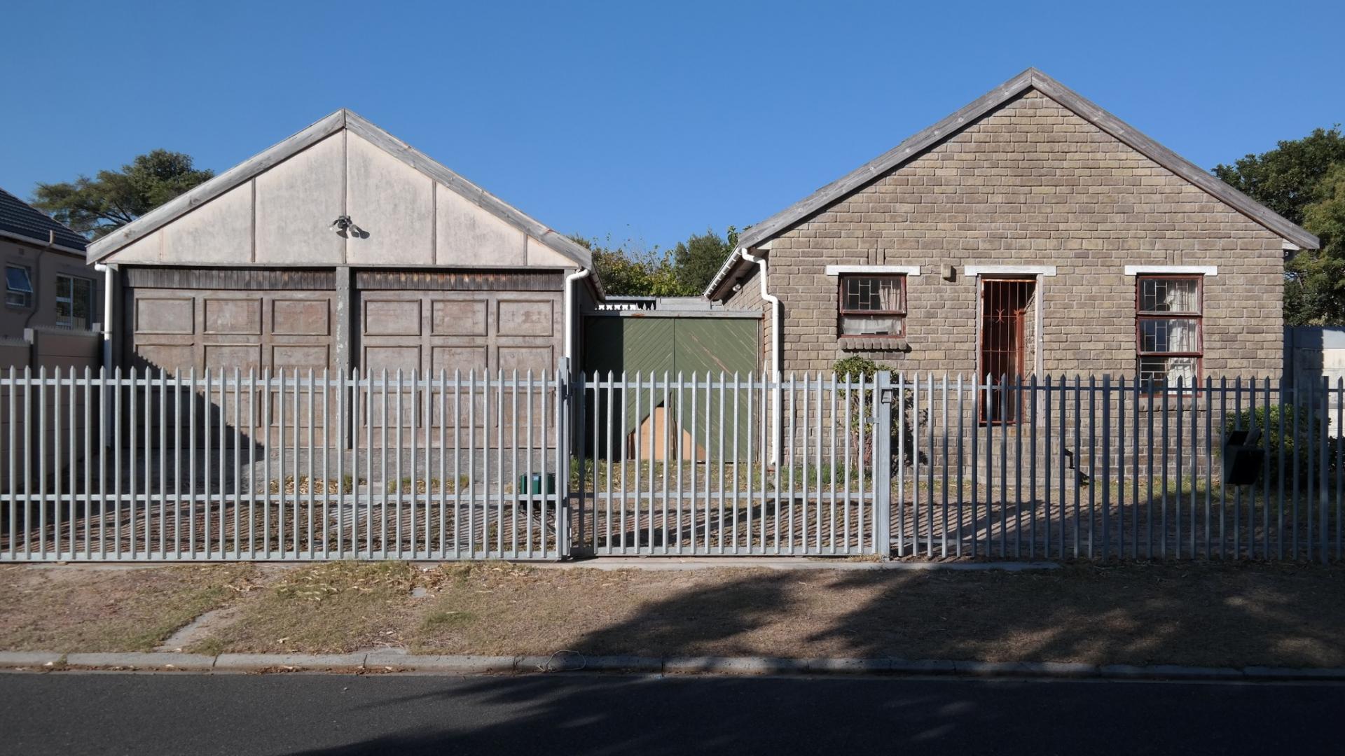 Front View of property in Noordhoek