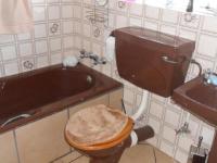 Main Bathroom - 4 square meters of property in Norkem park