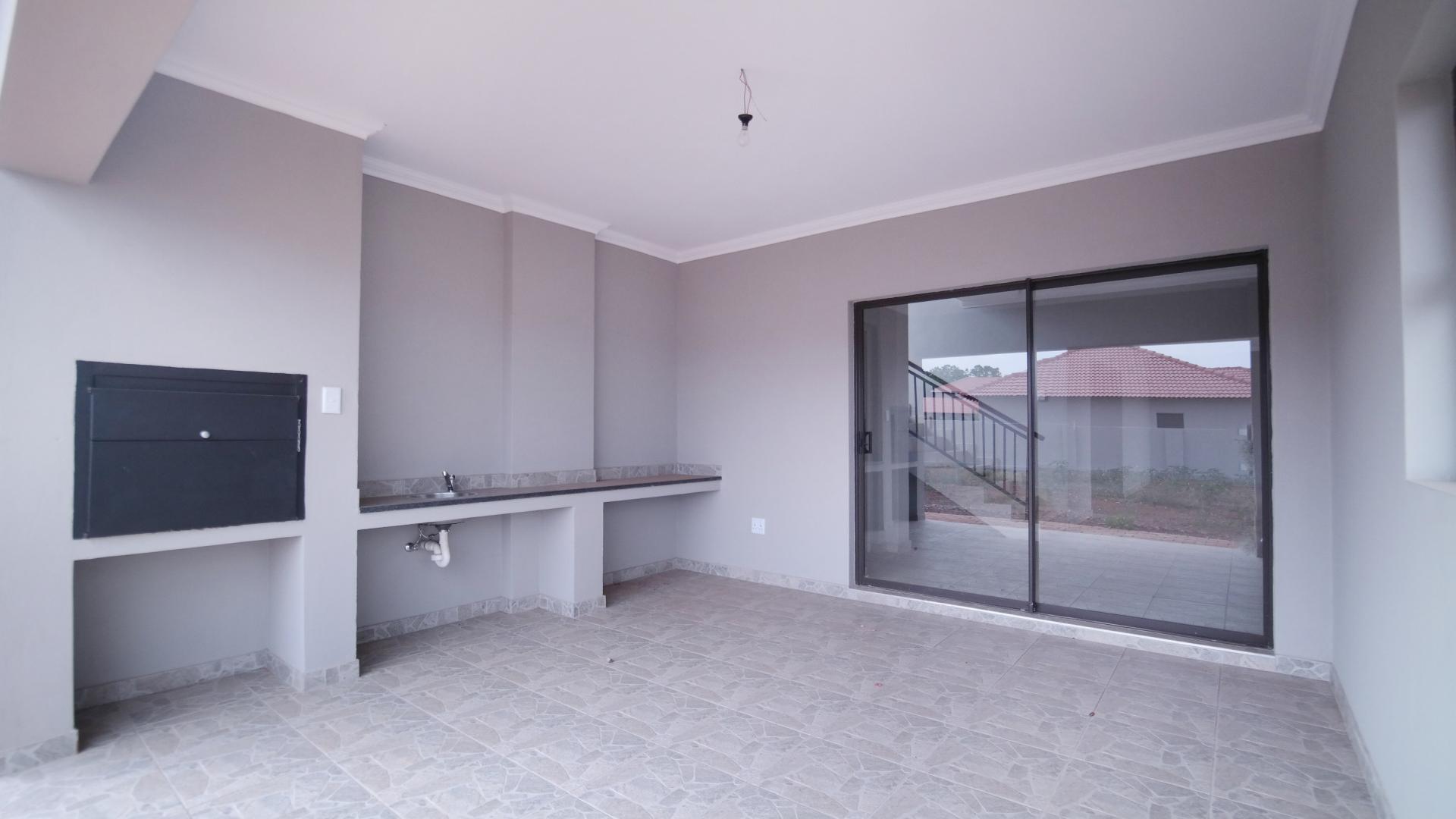 Patio - 18 square meters of property in The Ridge Estate