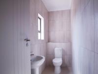 Guest Toilet - 4 square meters of property in The Ridge Estate