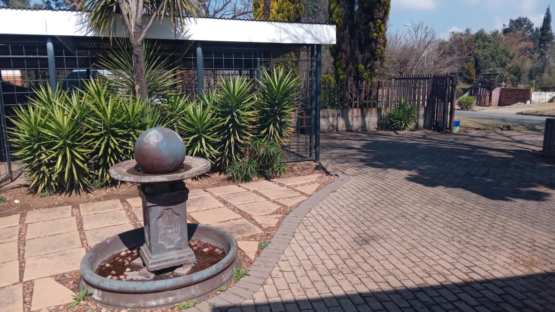 Spaces of property in Strubenvale