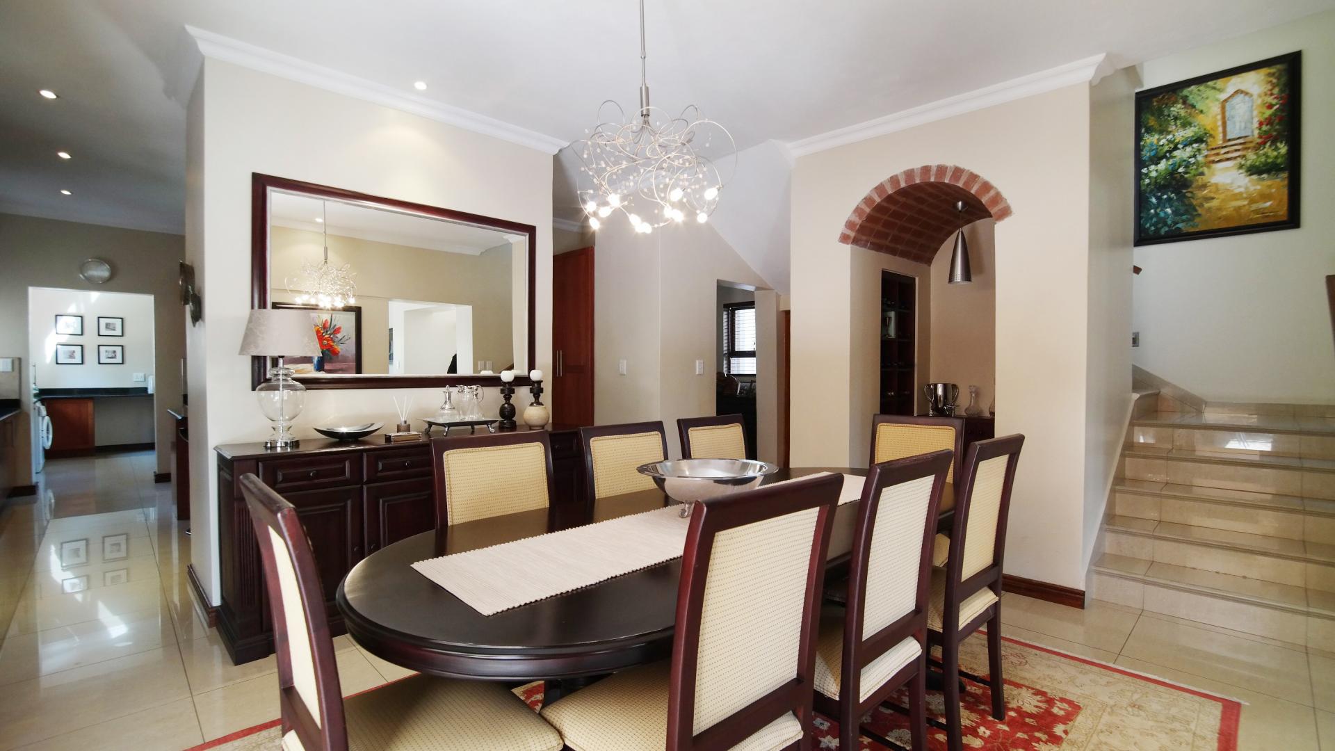 Dining Room - 33 square meters of property in Silver Lakes Golf Estate