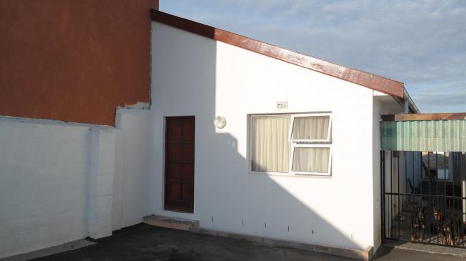 3 Bedroom Duet for Sale For Sale in Athlone - CPT - Home Sell - MR127326