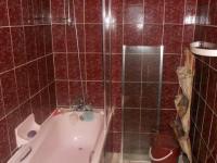 Main Bathroom - 12 square meters of property in Tongaat