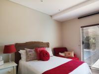 Bed Room 1 - 12 square meters of property in Woodhill Golf Estate