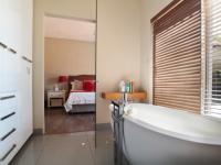 Bathroom 1 - 10 square meters of property in Woodhill Golf Estate