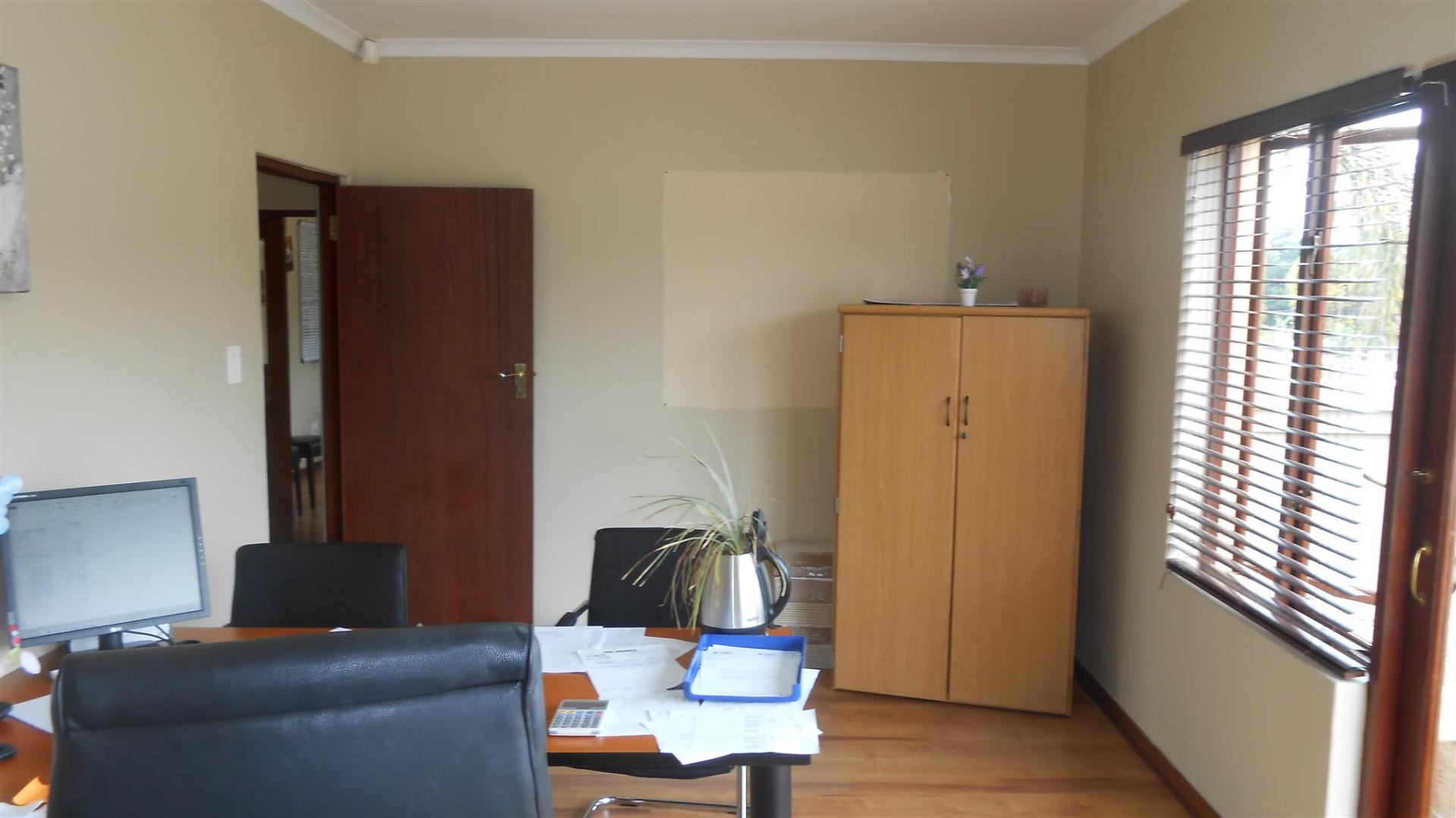 Rooms - 740 square meters of property in Pretoria North