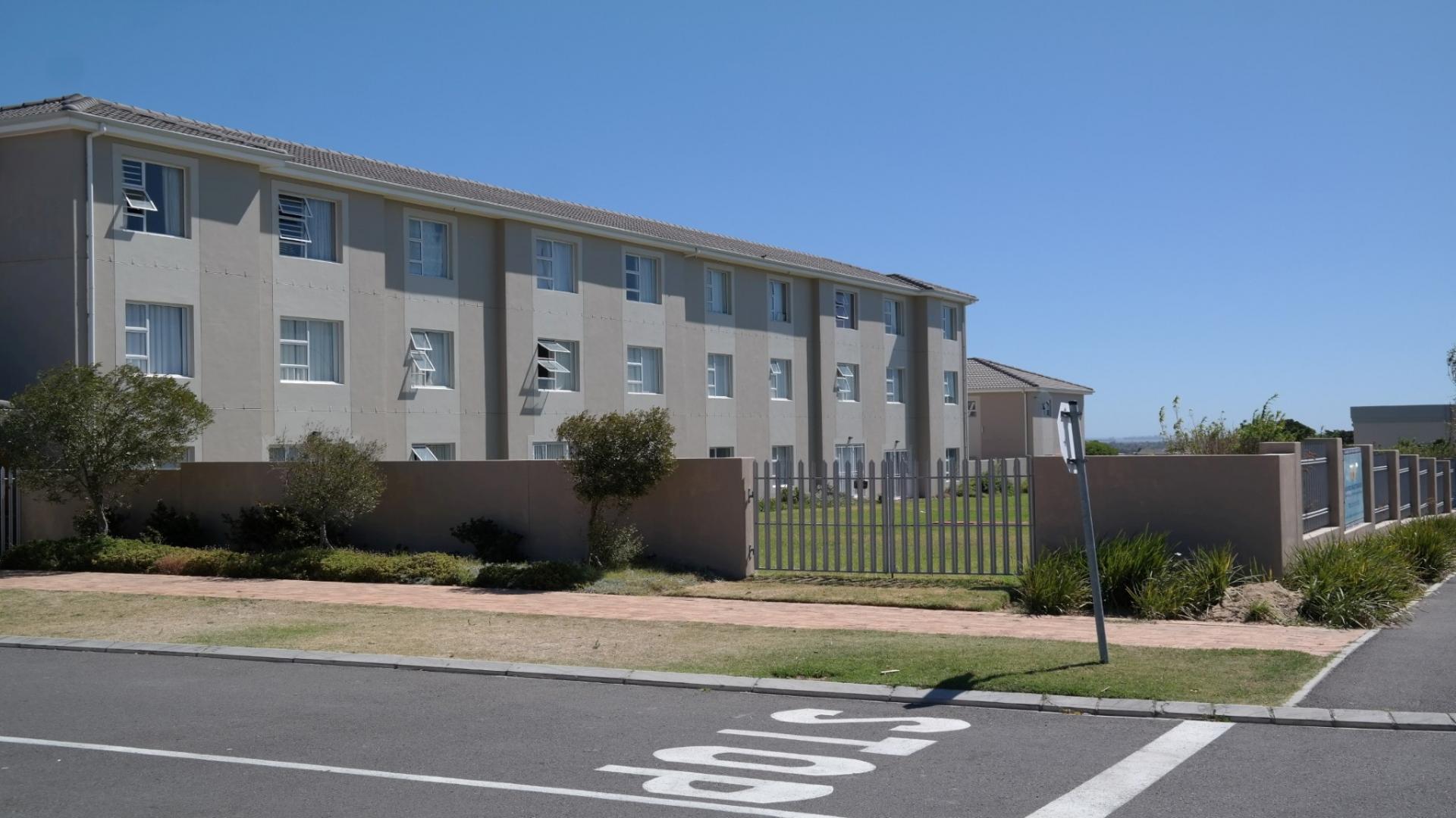 Front View of property in Plattekloof