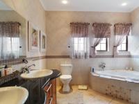 Main Bathroom - 9 square meters of property in Woodlands Lifestyle Estate