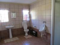Bathroom 2 - 4 square meters of property in Mooinooi