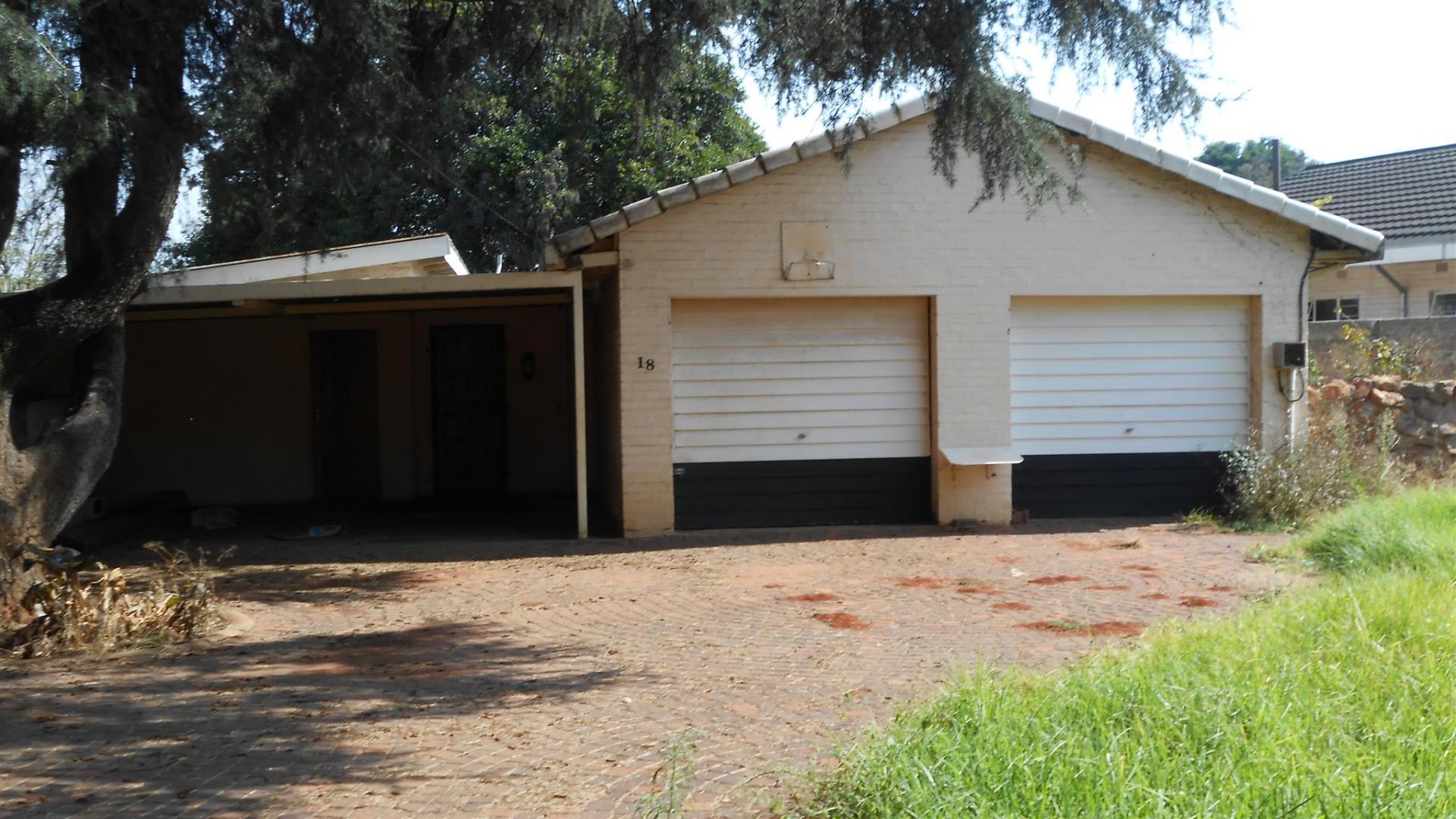 Front View of property in Witfield