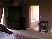 Main Bedroom of property in Culturapark