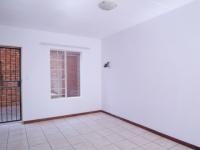 Dining Room - 14 square meters of property in The Meadows Estate