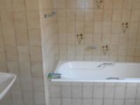 Main Bathroom - 6 square meters of property in Sunward park